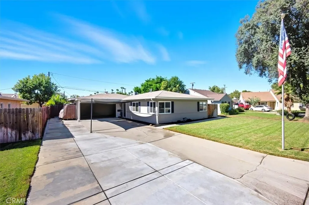 3495 Mono Drive, Riverside, California 92506 home-pic-1