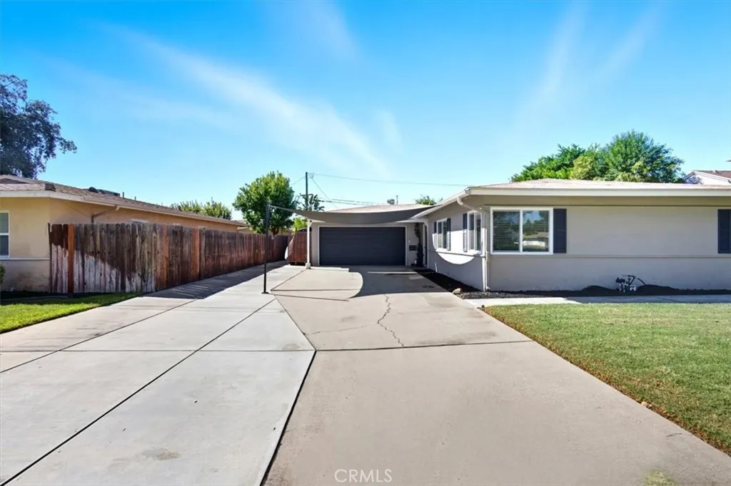 3495 Mono Drive, Riverside, California 92506 home-pic-2