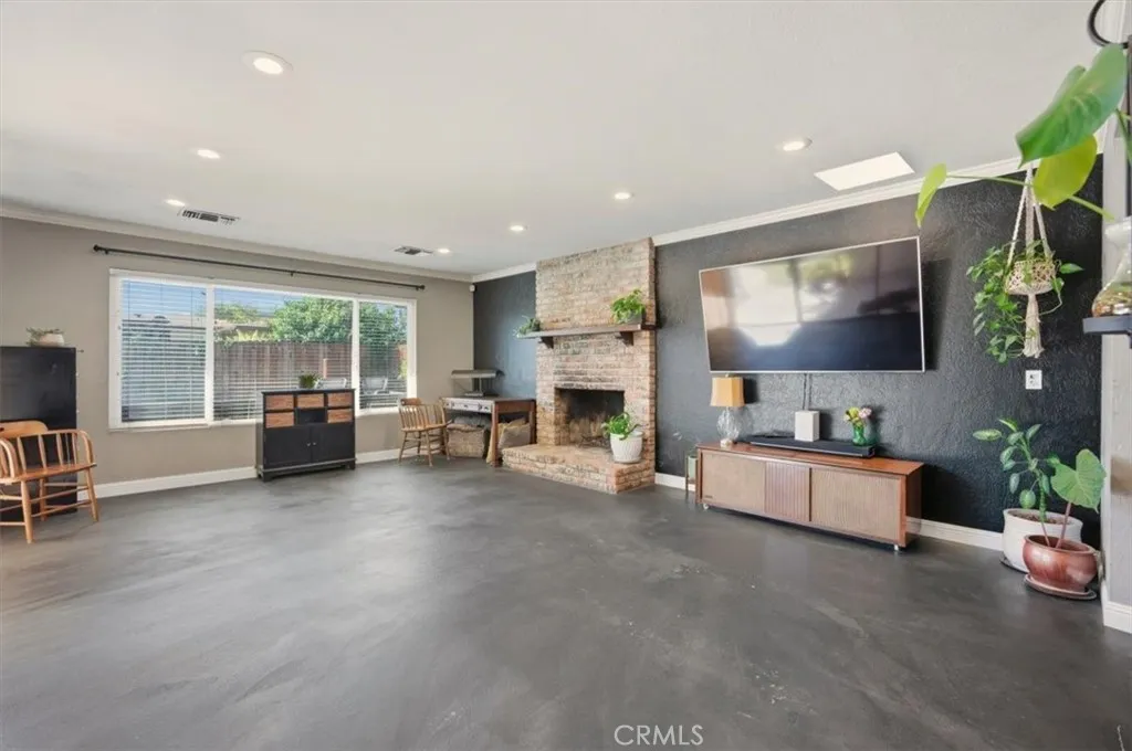 3495 Mono Drive, Riverside, California 92506 home-pic-8