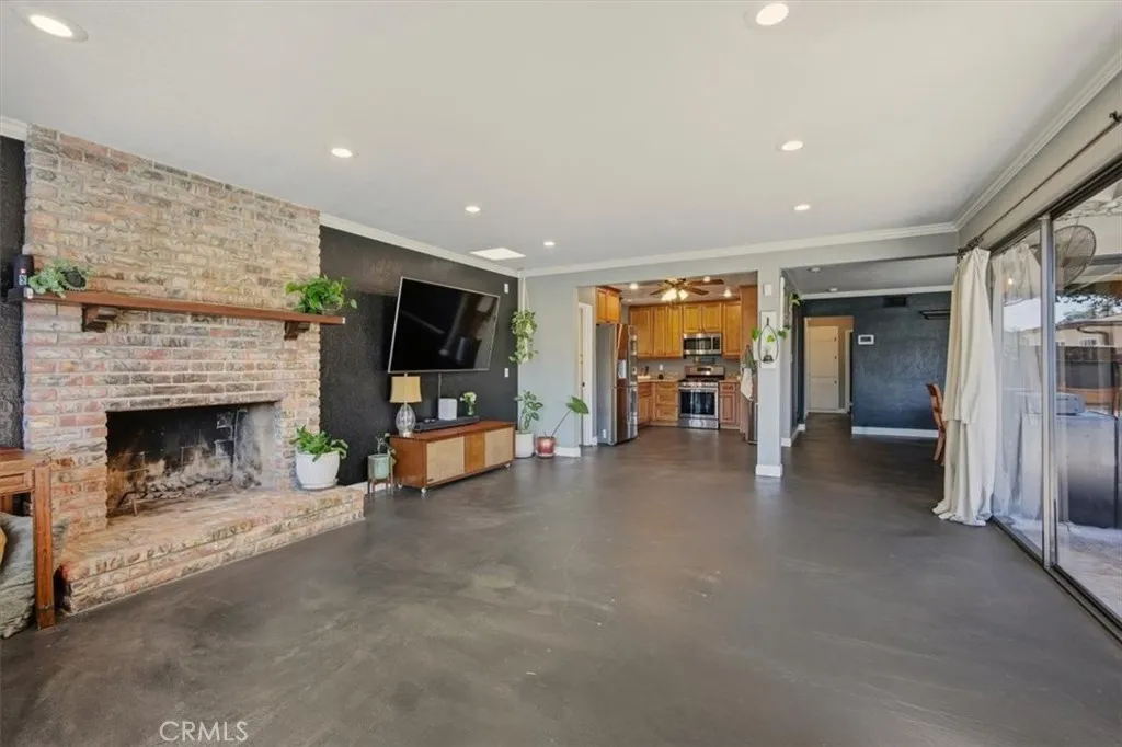 3495 Mono Drive, Riverside, California 92506 home-pic-9