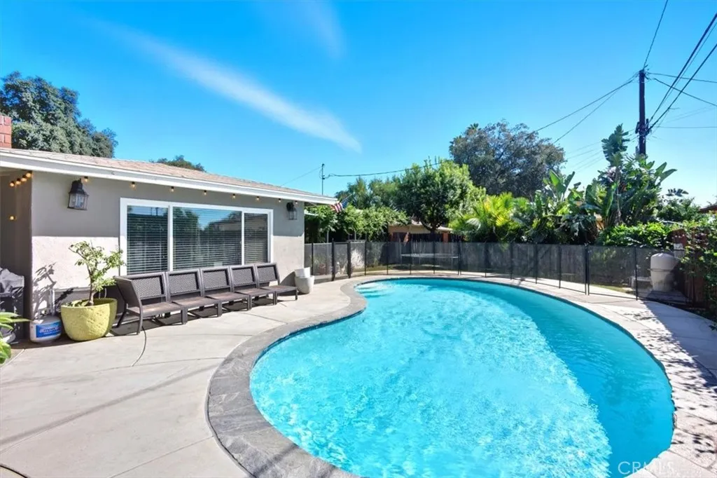 3495 Mono Drive, Riverside, California 92506 home-pic-31