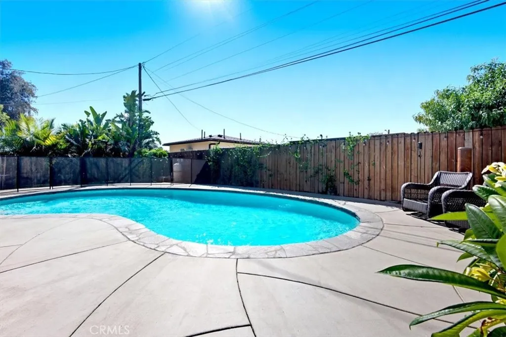 3495 Mono Drive, Riverside, California 92506 home-pic-32