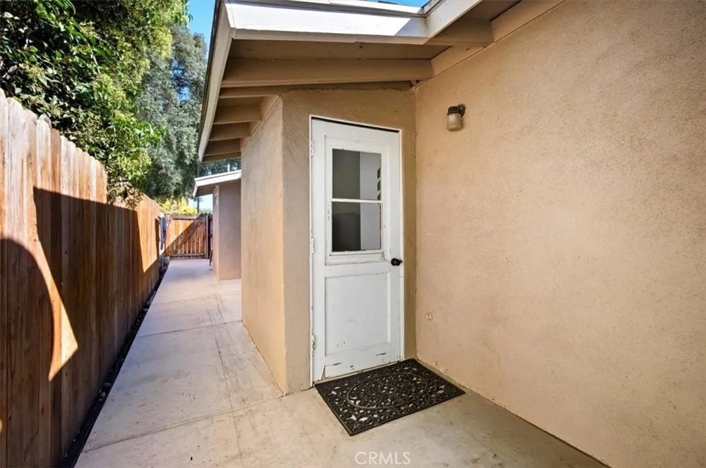 3495 Mono Drive, Riverside, California 92506 home-pic-34