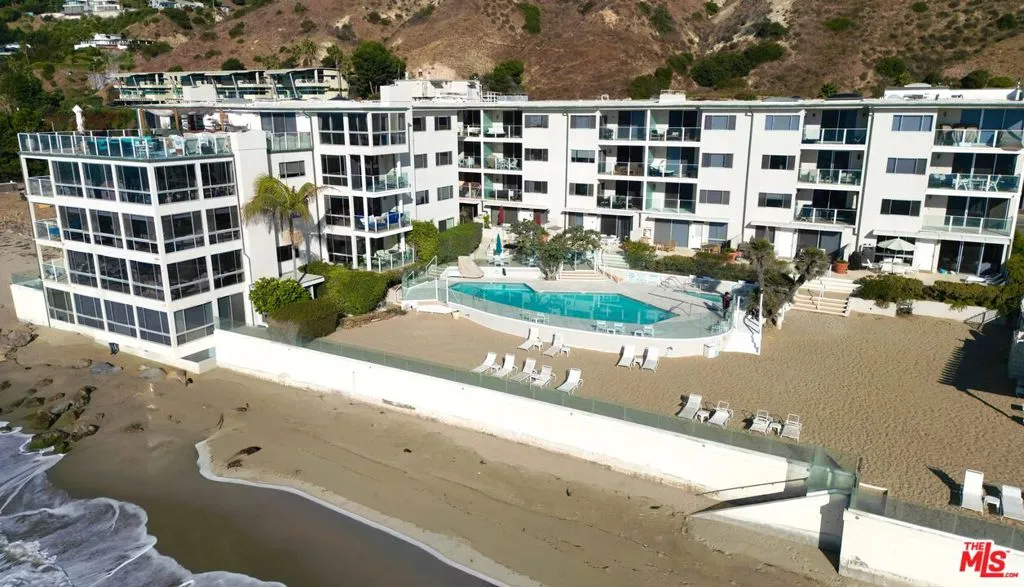 22548 Pacific Coast Highway 214, Malibu, California 90265 home-pic-22