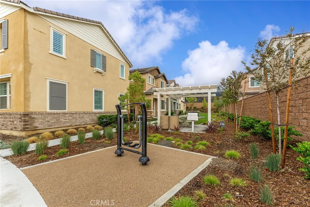 16126 Cannoli Court 2, Fontana, California 92336 home-pic-17