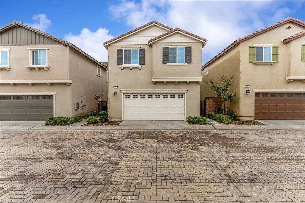 16126 Cannoli Court 2, Fontana, California 92336 home-pic-2