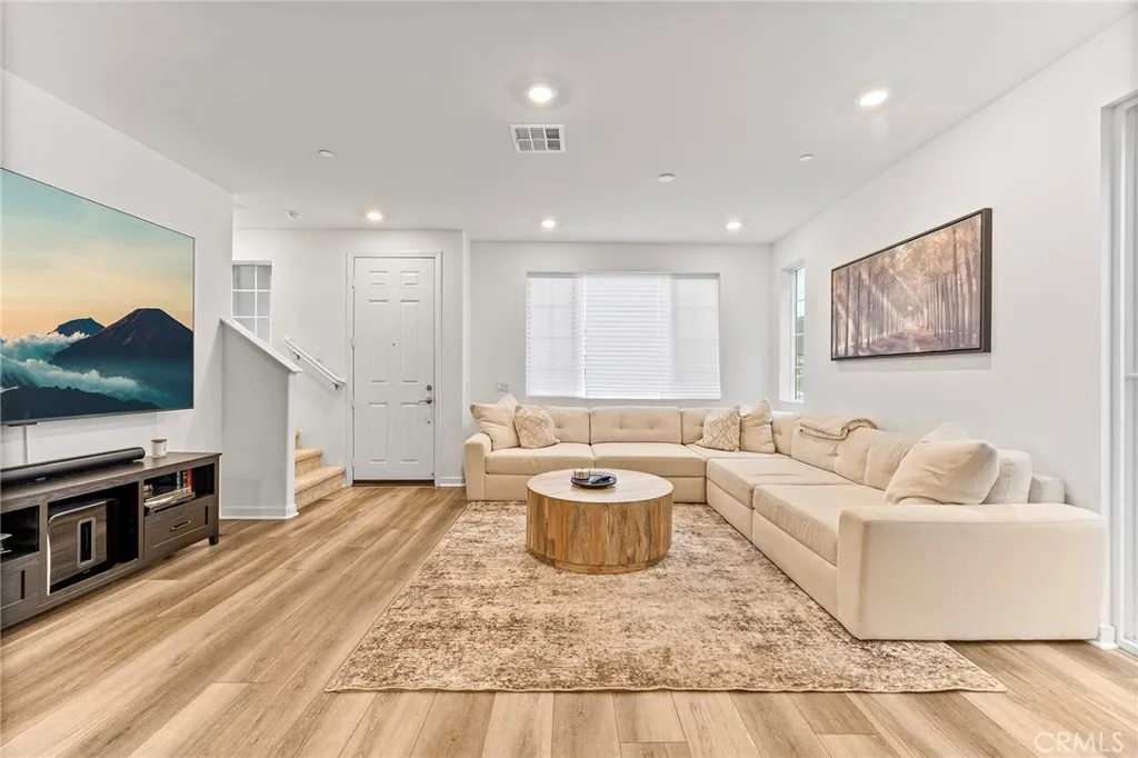 16126 Cannoli Court 2, Fontana, California 92336 home-pic-4