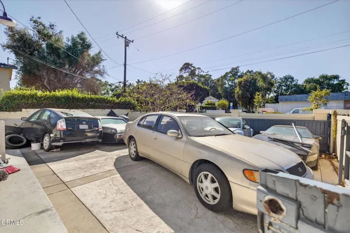 28-web-or-mls-UpmarketMedia-510EPle-040a