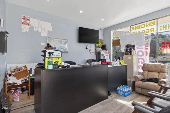 8-web-or-mls-025_UpmarketMedia-510EPle-0