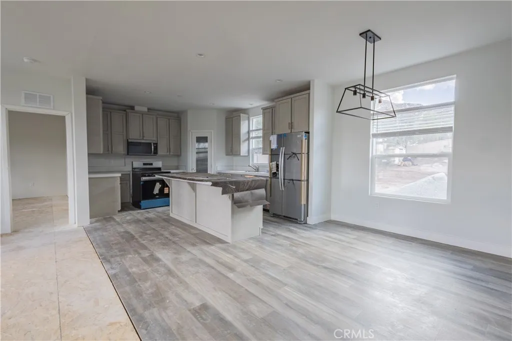 31401 Allen Ave, Homeland, California 92548 home-pic-7