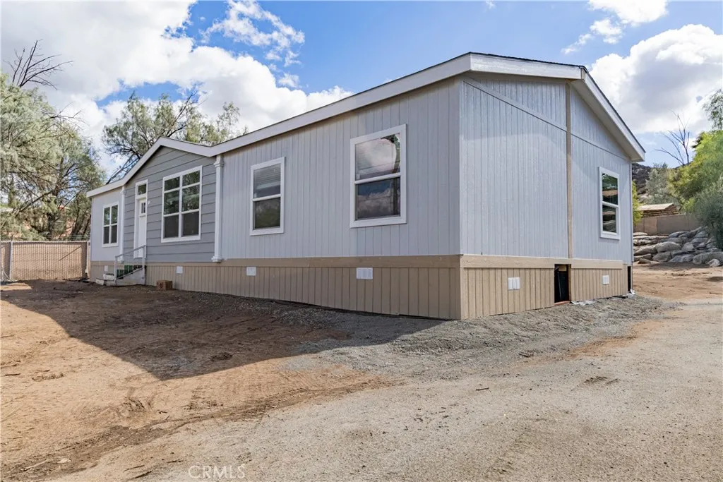 31401 Allen Ave, Homeland, California 92548 home-pic-1