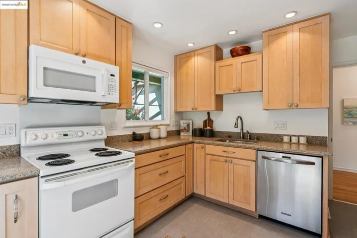 1213 Richmond St., El Cerrito, California 94530