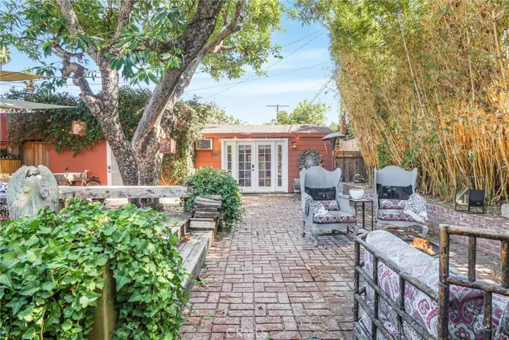 10754 Valley Spring, Studio City, California 91602