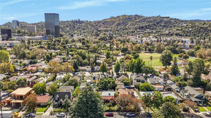 10754 Valley Spring, Studio City, California 91602