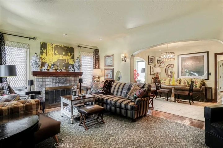 10754 Valley Spring, Studio City, California 91602