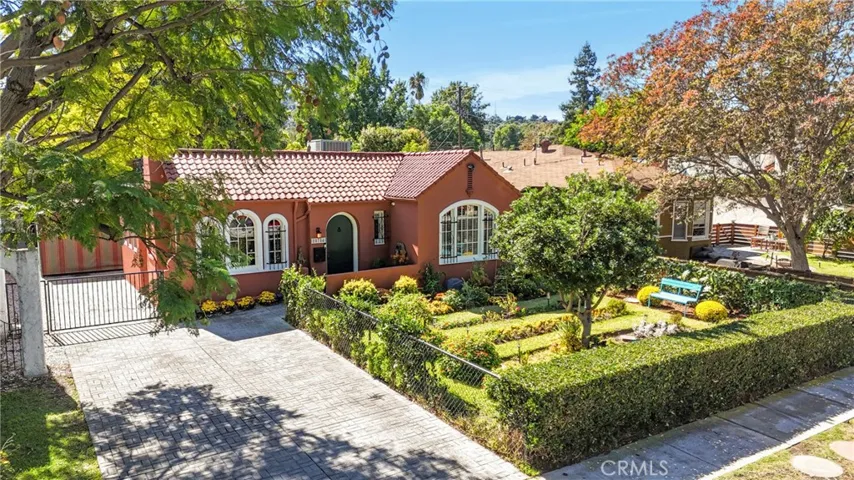 10754 Valley Spring, Studio City, California 91602