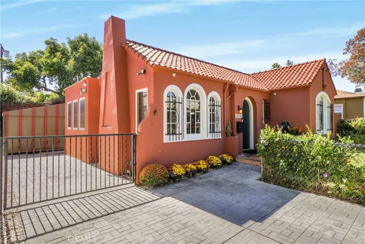 10754 Valley Spring, Studio City, California 91602