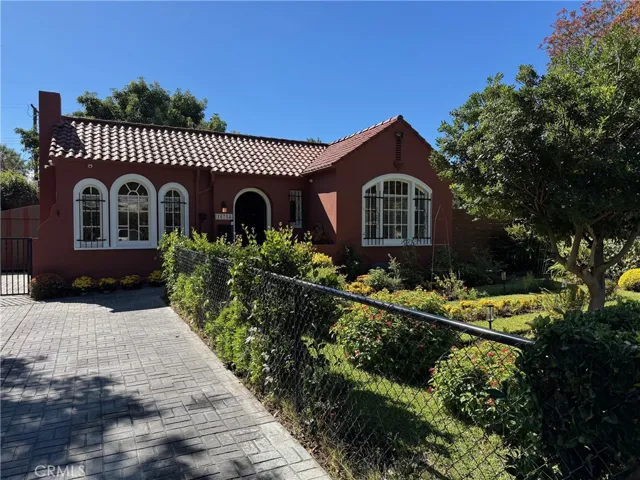 10754 Valley Spring, Studio City, California 91602