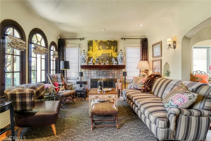 10754 Valley Spring, Studio City, California 91602