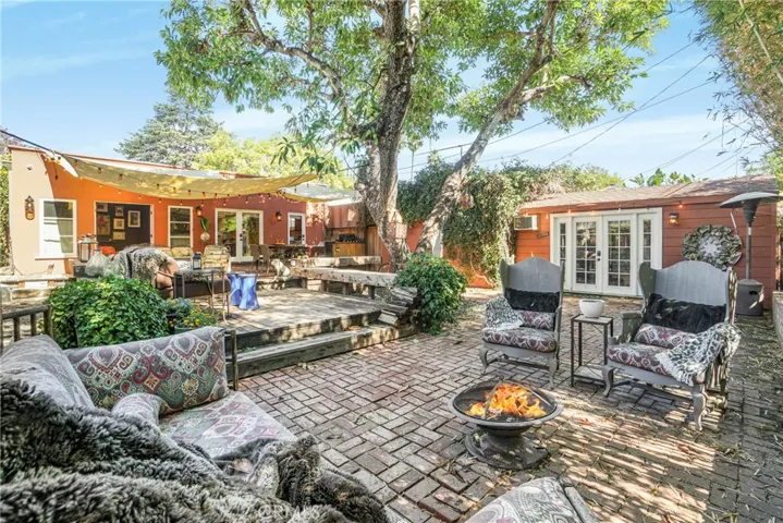 10754 Valley Spring, Studio City, California 91602