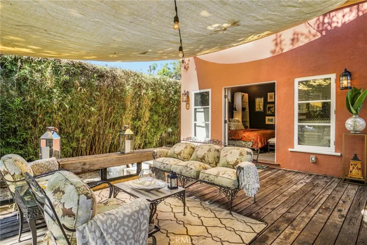 10754 Valley Spring, Studio City, California 91602