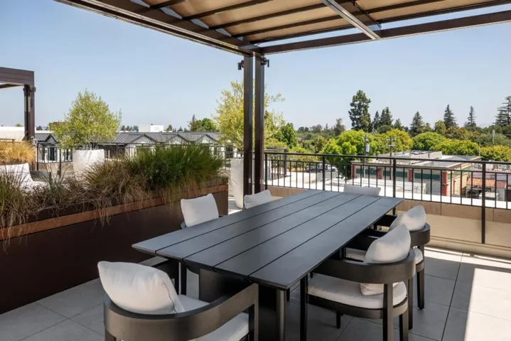450 First Street 204, Los Altos, California 94022