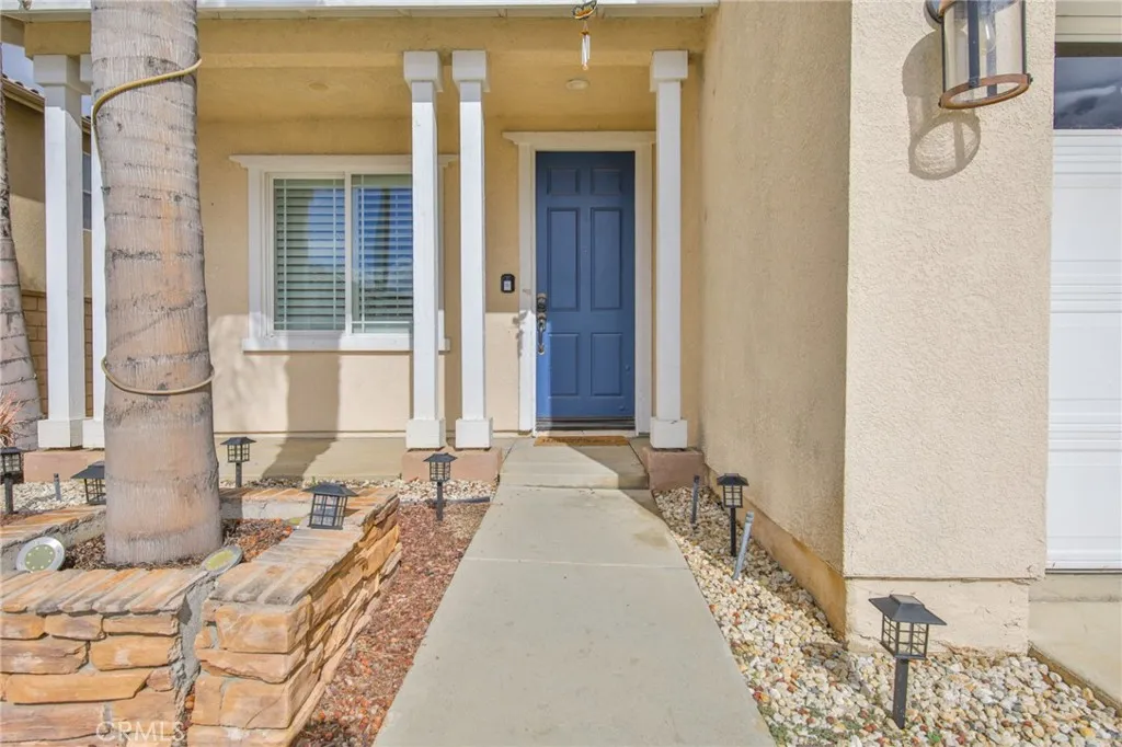 25980 Avenida Espaldar, Moreno Valley, California 92551 home-pic-13