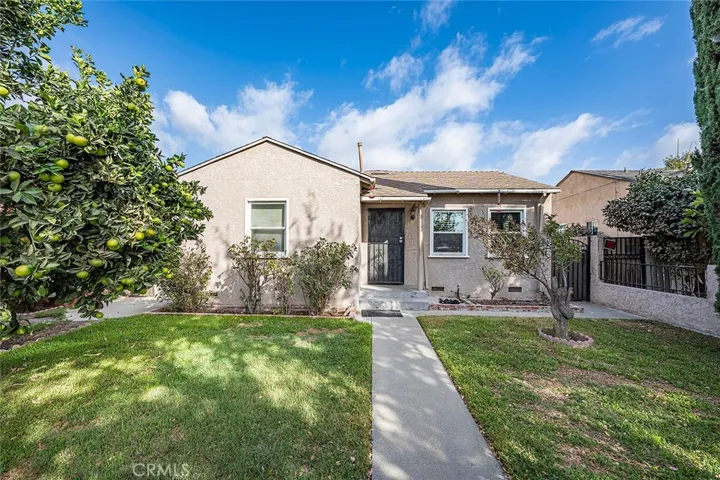 7116 Eastondale, Long Beach, California 90805