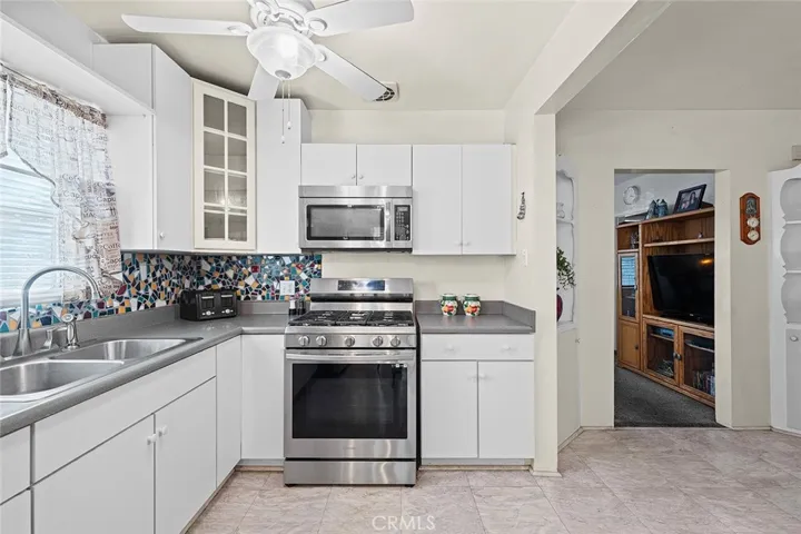 7116 Eastondale, Long Beach, California 90805