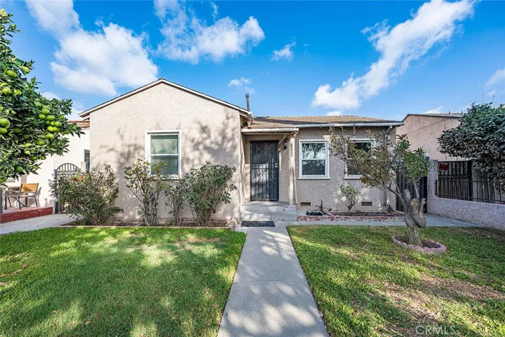 7116 Eastondale, Long Beach, California 90805