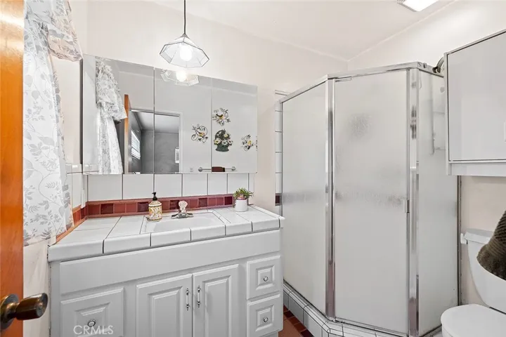 7116 Eastondale, Long Beach, California 90805