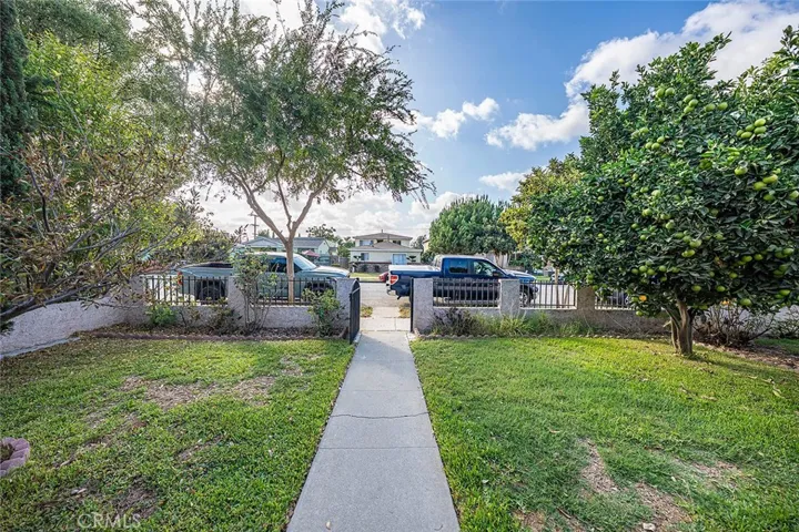 7116 Eastondale, Long Beach, California 90805