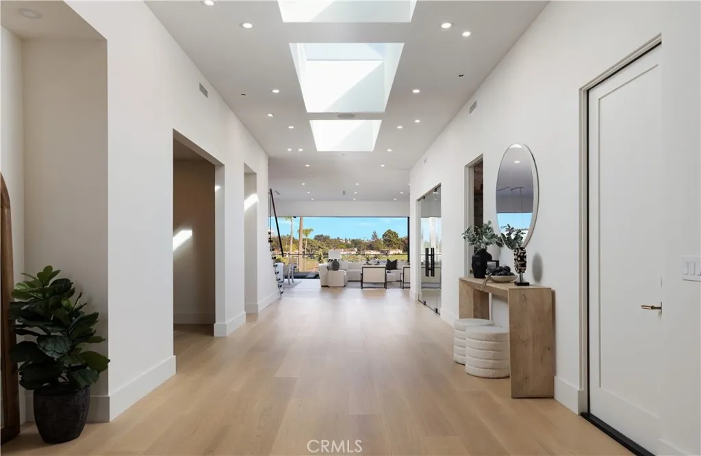 1918 Santiago Drive, Newport Beach, California 92660 home-pic-4