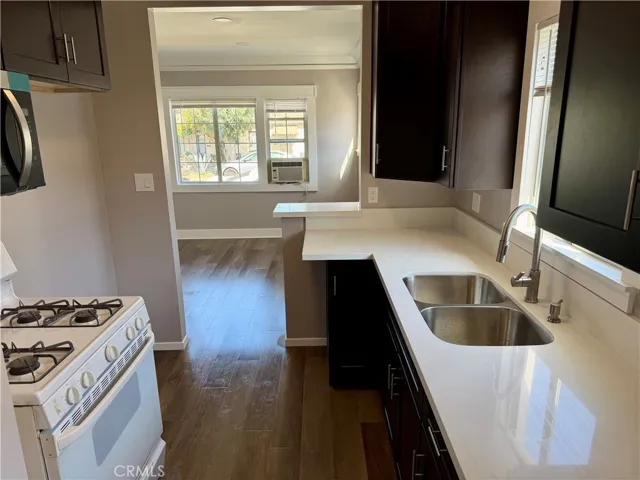 2600 E 14th Street, Long Beach, California 90804