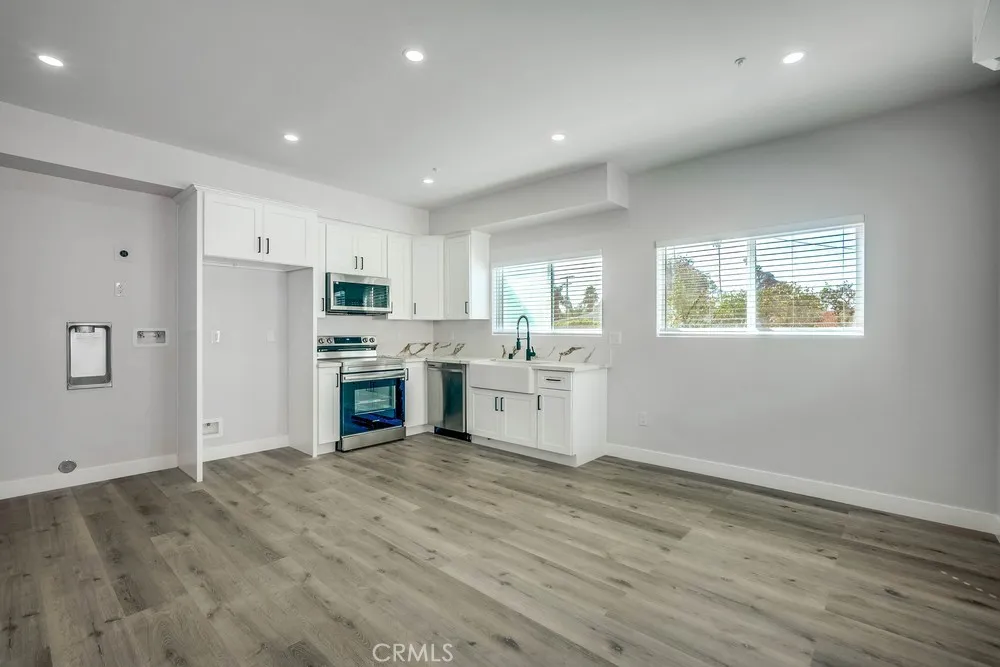 1993 Marlborough Avenue, Riverside, California 92507 home-pic-46