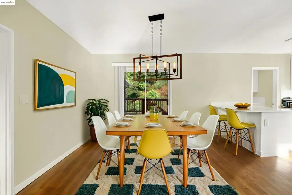 2106 Woodbine Ave, Oakland, California 94602 home-pic-7