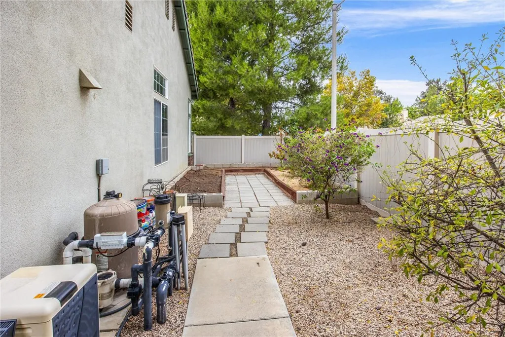 39634 Cornhusk Cir, Murrieta, California 92562 home-pic-37