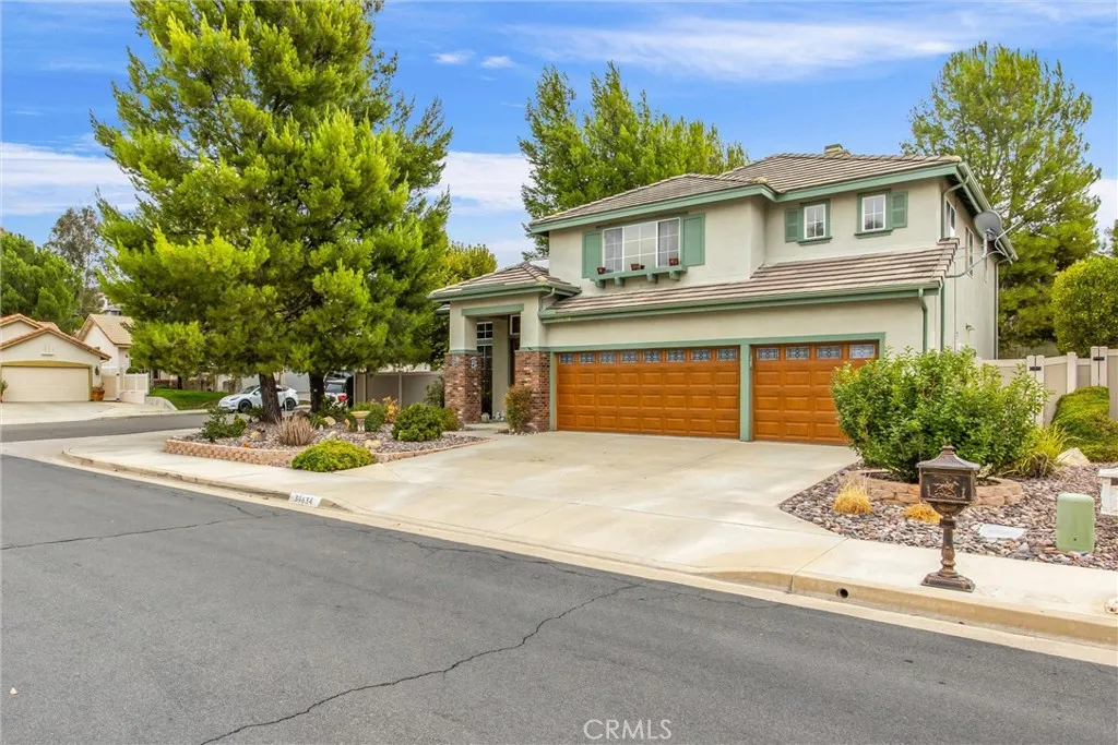 39634 Cornhusk Cir, Murrieta, California 92562 home-pic-2