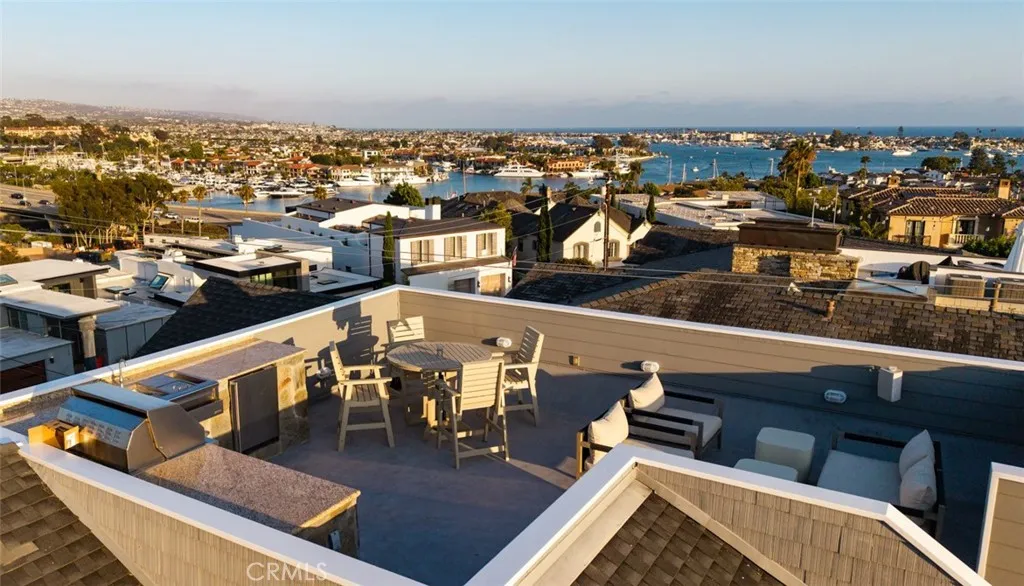 125 Kings Place, Newport Beach, California 92663 home-pic-60