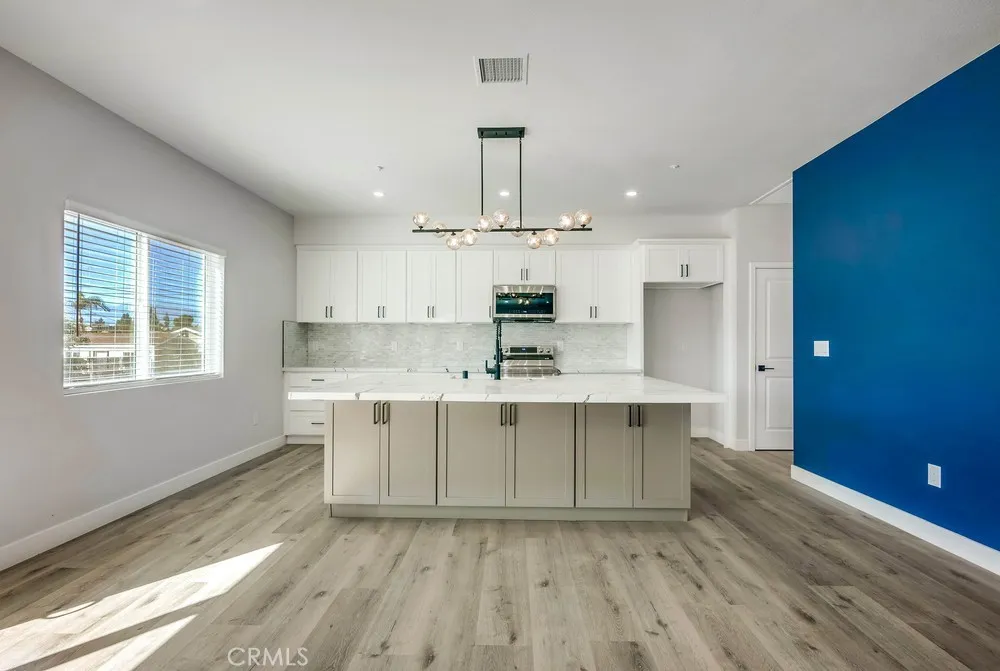 1993 Marlborough Avenue, Riverside, California 92507 home-pic-7