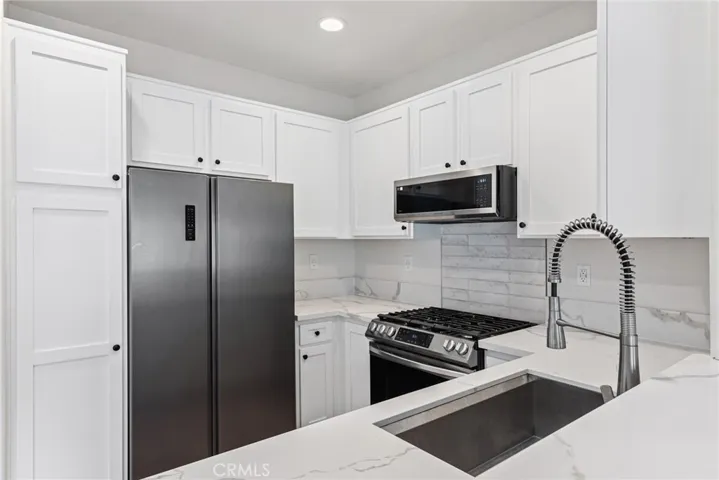 66 Vellisimo Drive, Aliso Viejo, California 92656