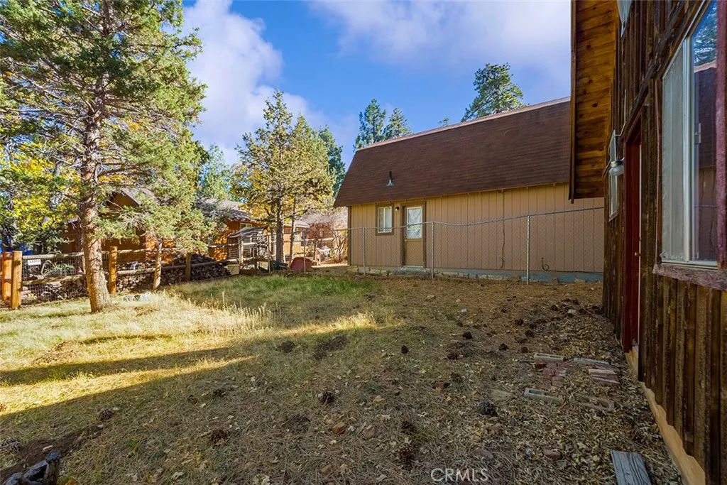 805 San Bernardino, Sugarloaf, California 92386 home-pic-3