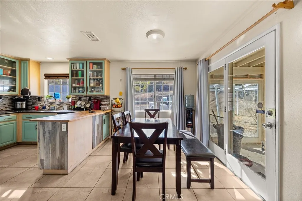 16551 State Highway 173, Hesperia, California 92345 home-pic-12
