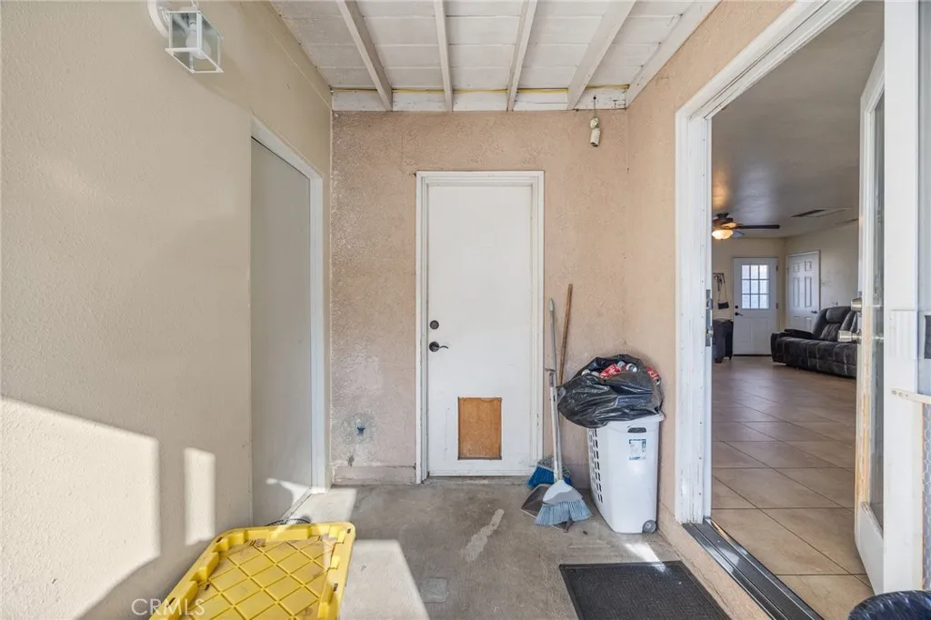 16551 State Highway 173, Hesperia, California 92345 home-pic-21
