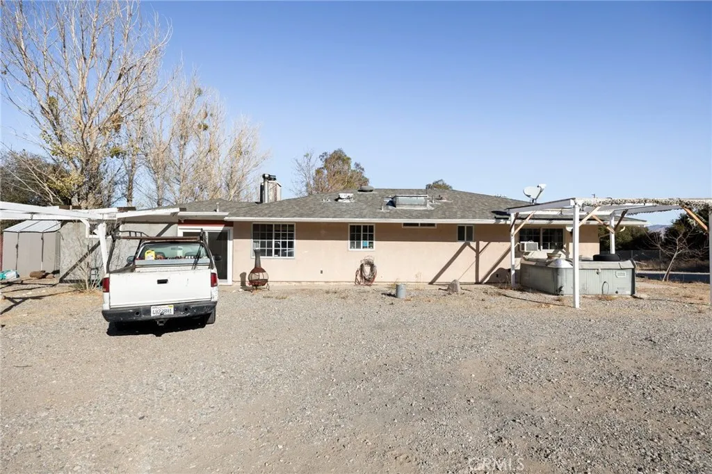 16551 State Highway 173, Hesperia, California 92345 home-pic-3