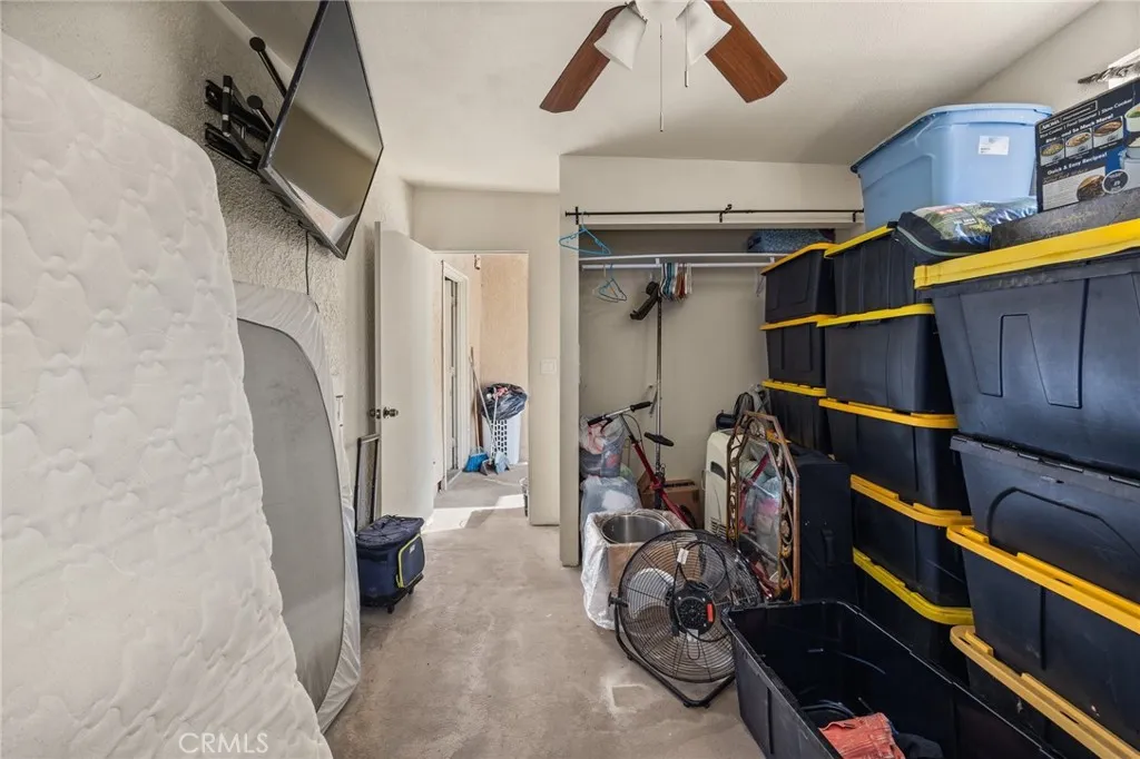 16551 State Highway 173, Hesperia, California 92345 home-pic-24