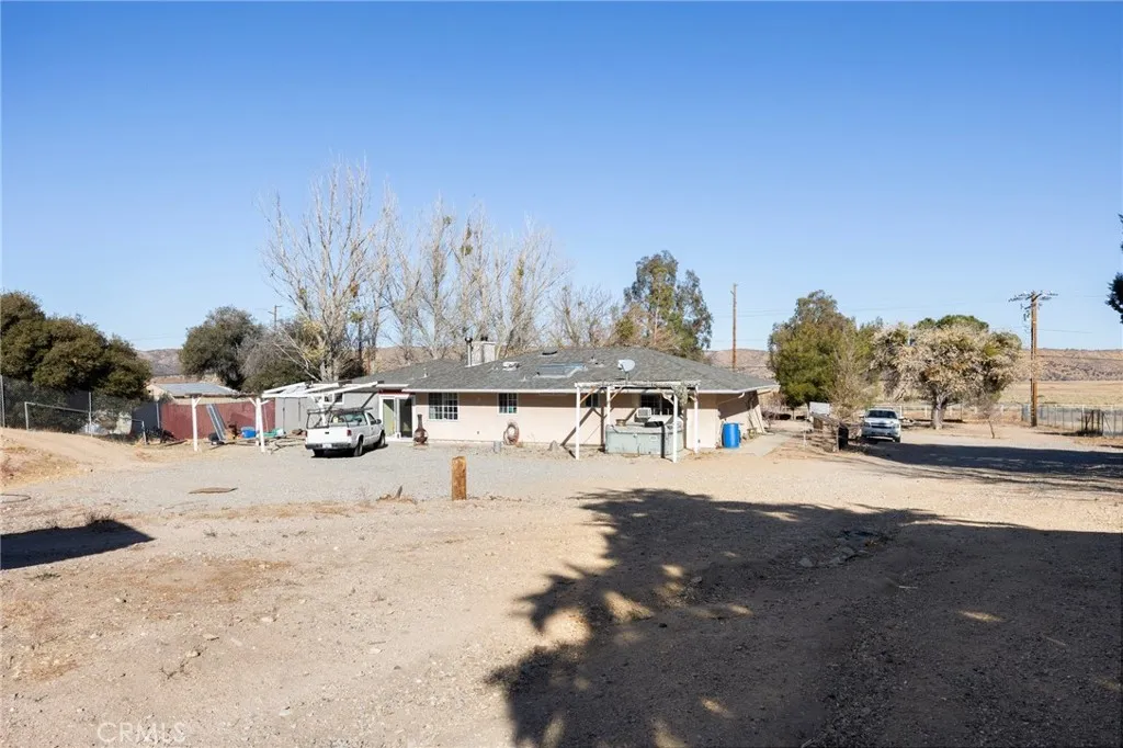 16551 State Highway 173, Hesperia, California 92345 home-pic-1