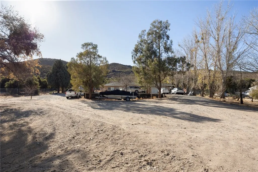 16551 State Highway 173, Hesperia, California 92345 home-pic-6