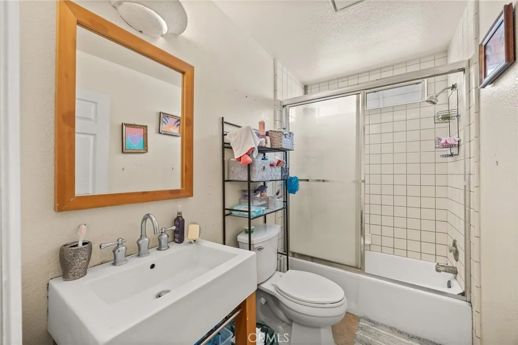 16551 State Highway 173, Hesperia, California 92345 home-pic-13