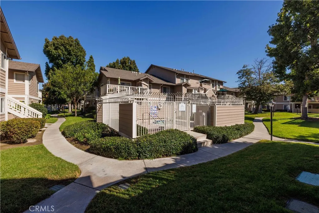 6925 Brightwood Lane 108, Garden Grove, California 92845 home-pic-42